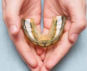 顎の成長を促す 矯正器具の使用