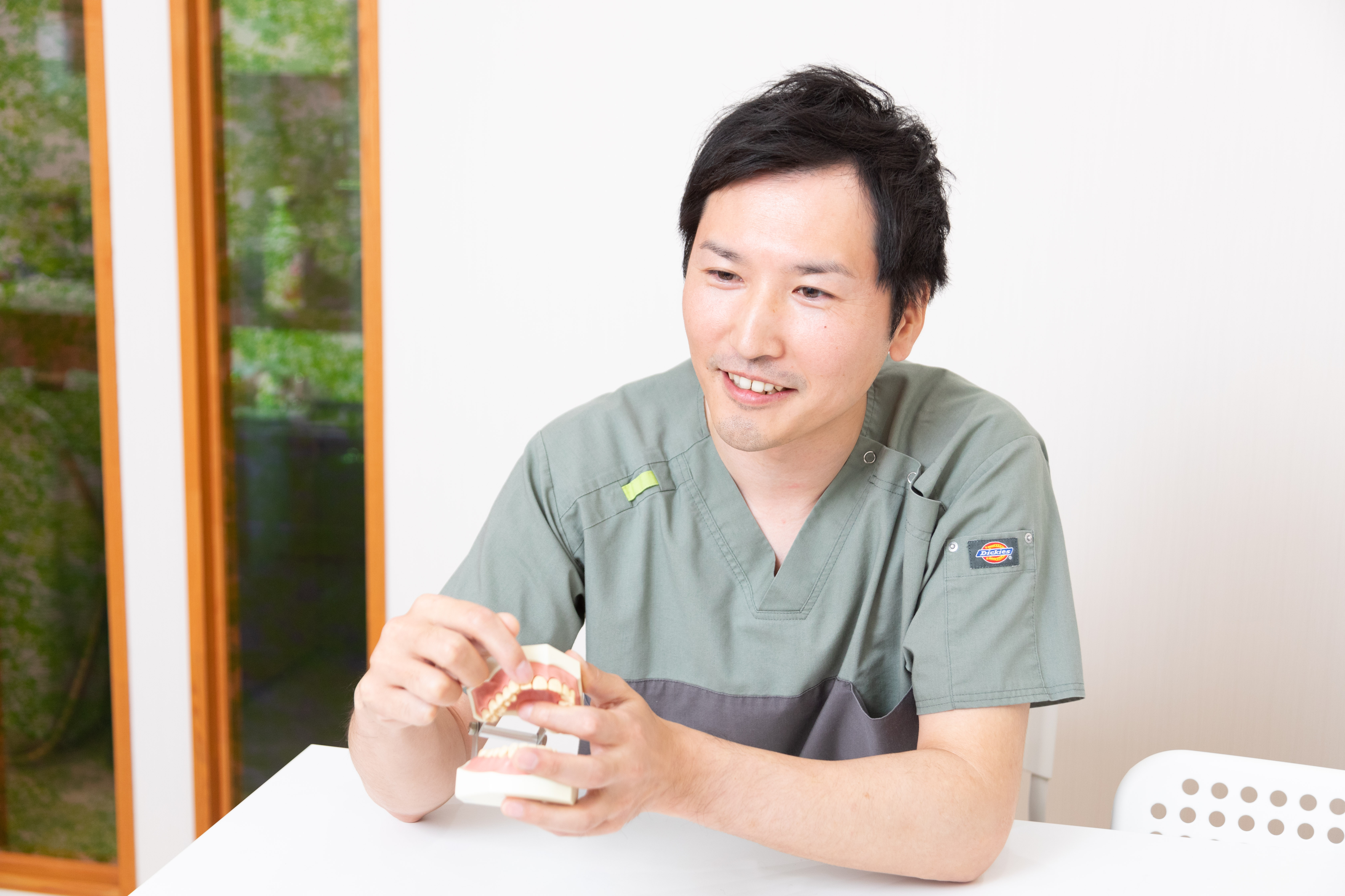 口腔内から患者様の背景を読み解き、根本の原因を治療する